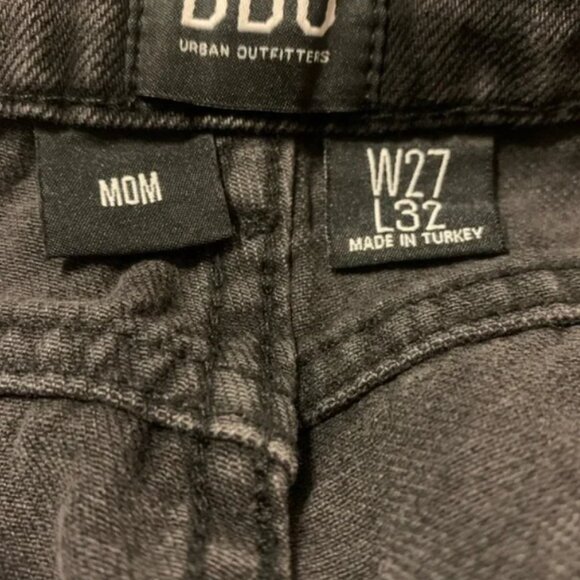 👖 NWT BDG Urban Outfitters Mom Jeans – W27 L32 – 100% Cotton - Picture 3 of 5